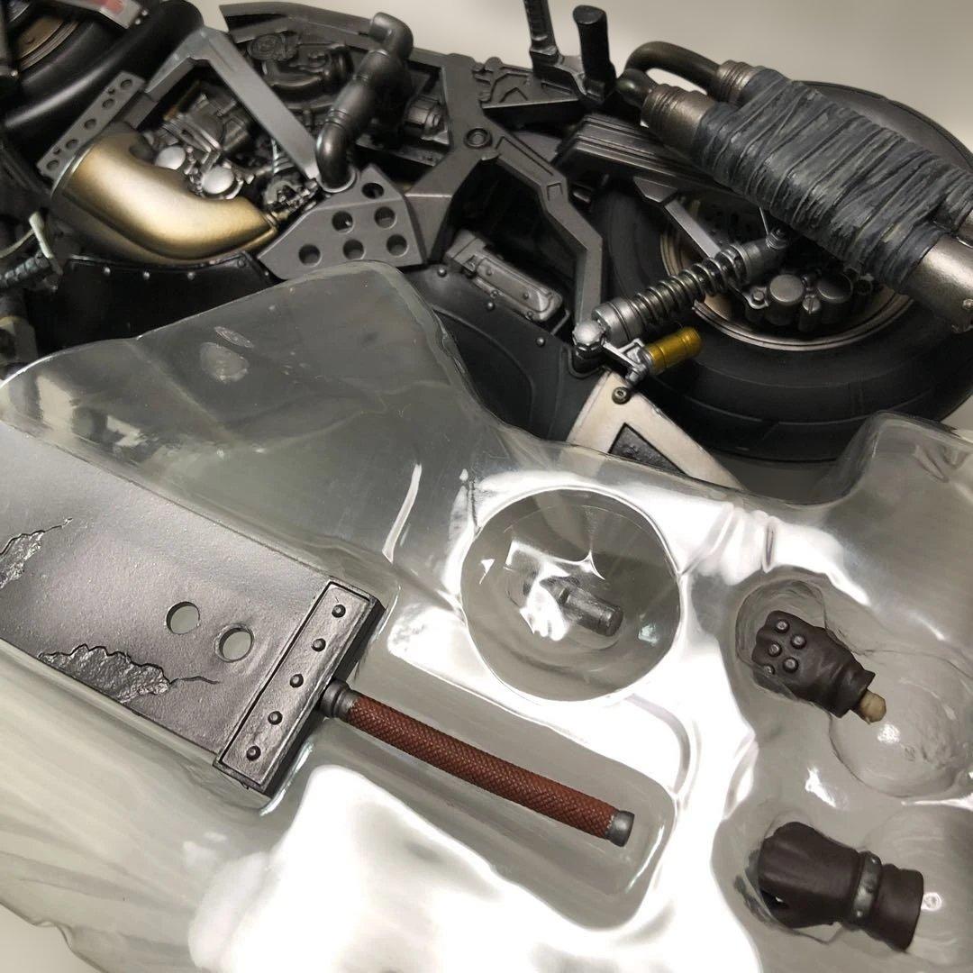 ファナルファンタジー　クラウド・ストライフ＆ハーディ=デイトナ