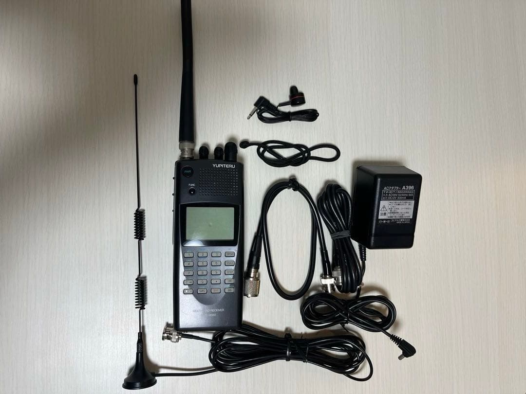 広帯域受信機 ユピテル　MVT-9000