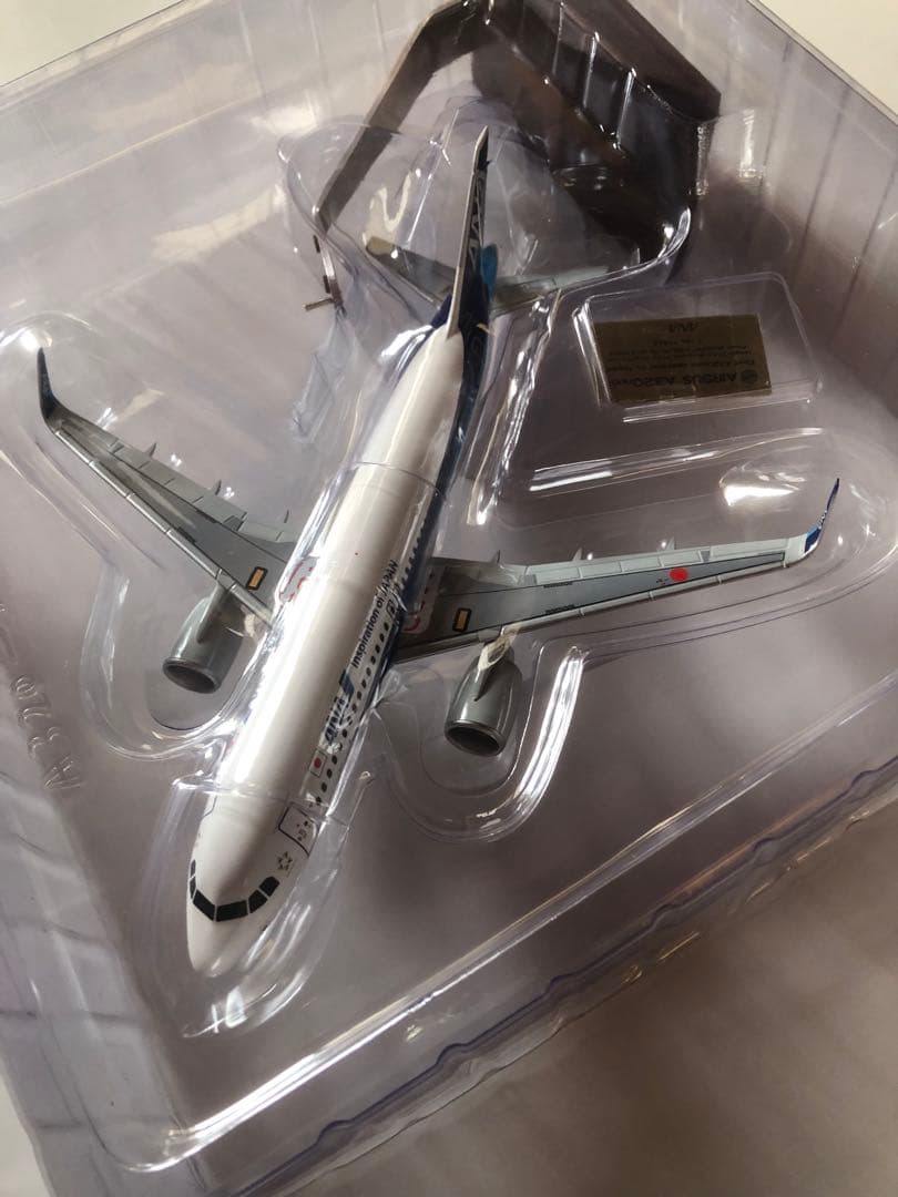 全日空商事　1/144 ANA A320 neo Solid model