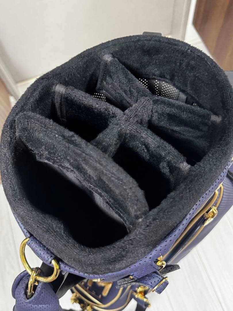 ムータマリン パンチングエシカルレザー スタンドキャディバッグとヘッドカバー