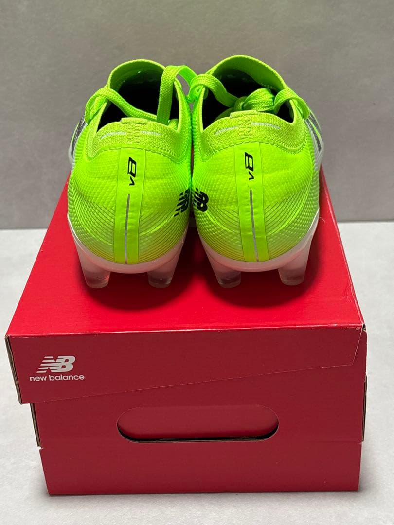 New Balance Furon V8 Elite HG(2E) フューロン