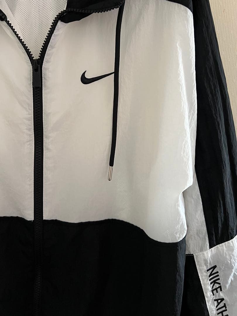 最終値下げ中‼️レア‼︎ 早い者勝ち‼︎《NIKE》ナイキ ウィンドブレーカー 黒 S