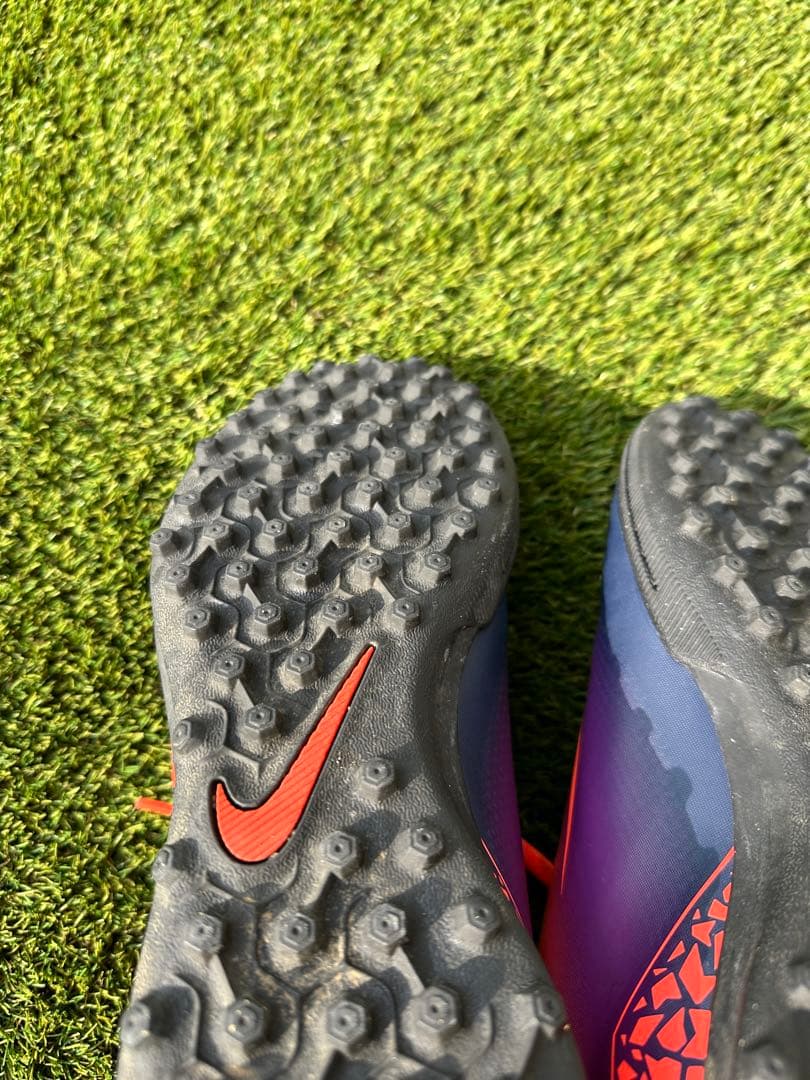 ナイキ ハイパーヴェノム フェイド II TF(レッド×パープル) 26.5
