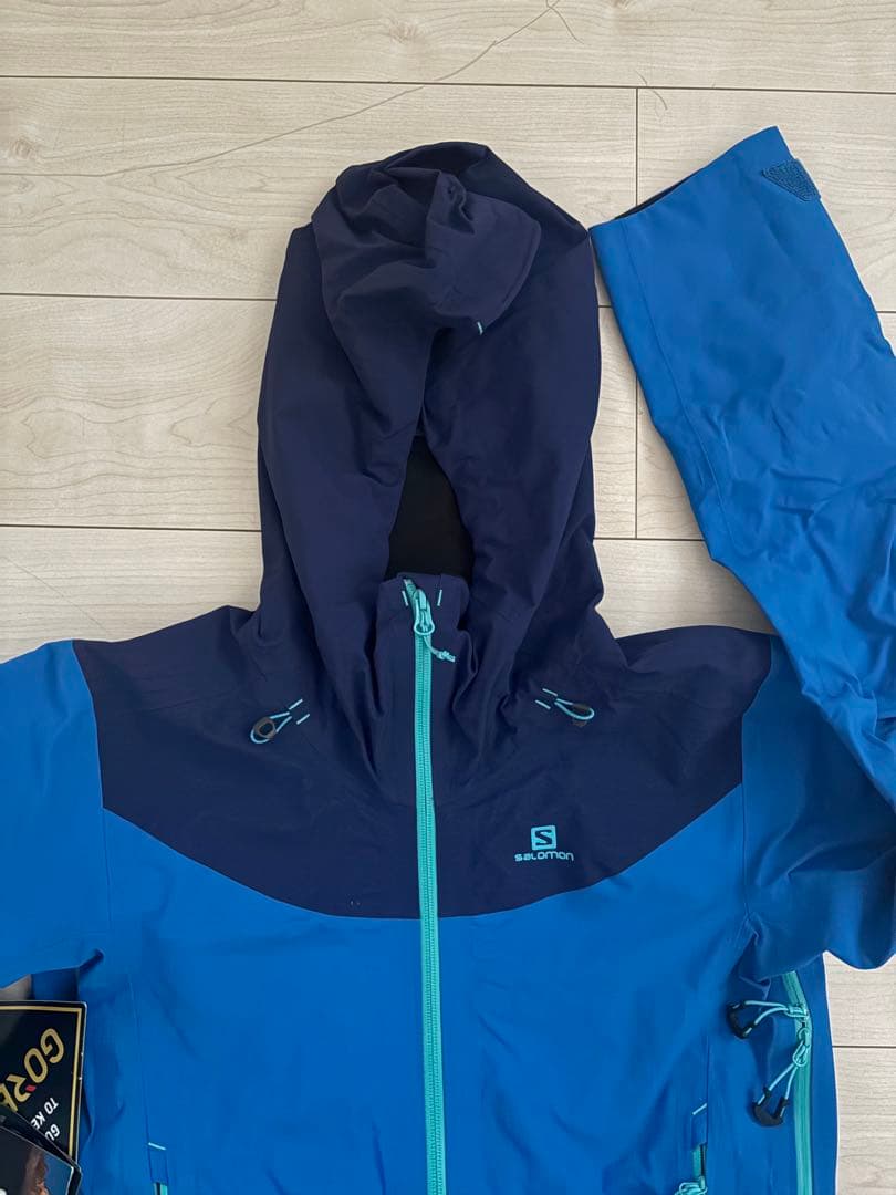 新品SALOMONスキーウェア上下