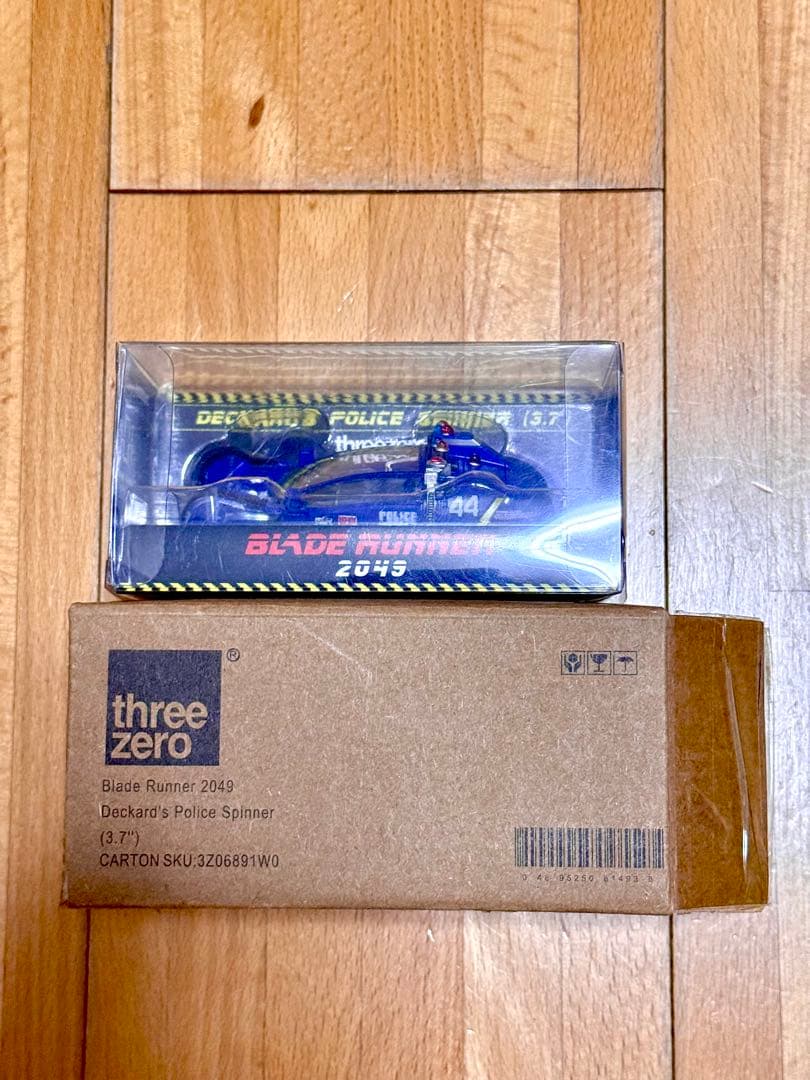 threezeroブレードランナー:デッカードのポリススピナー3.7インチ