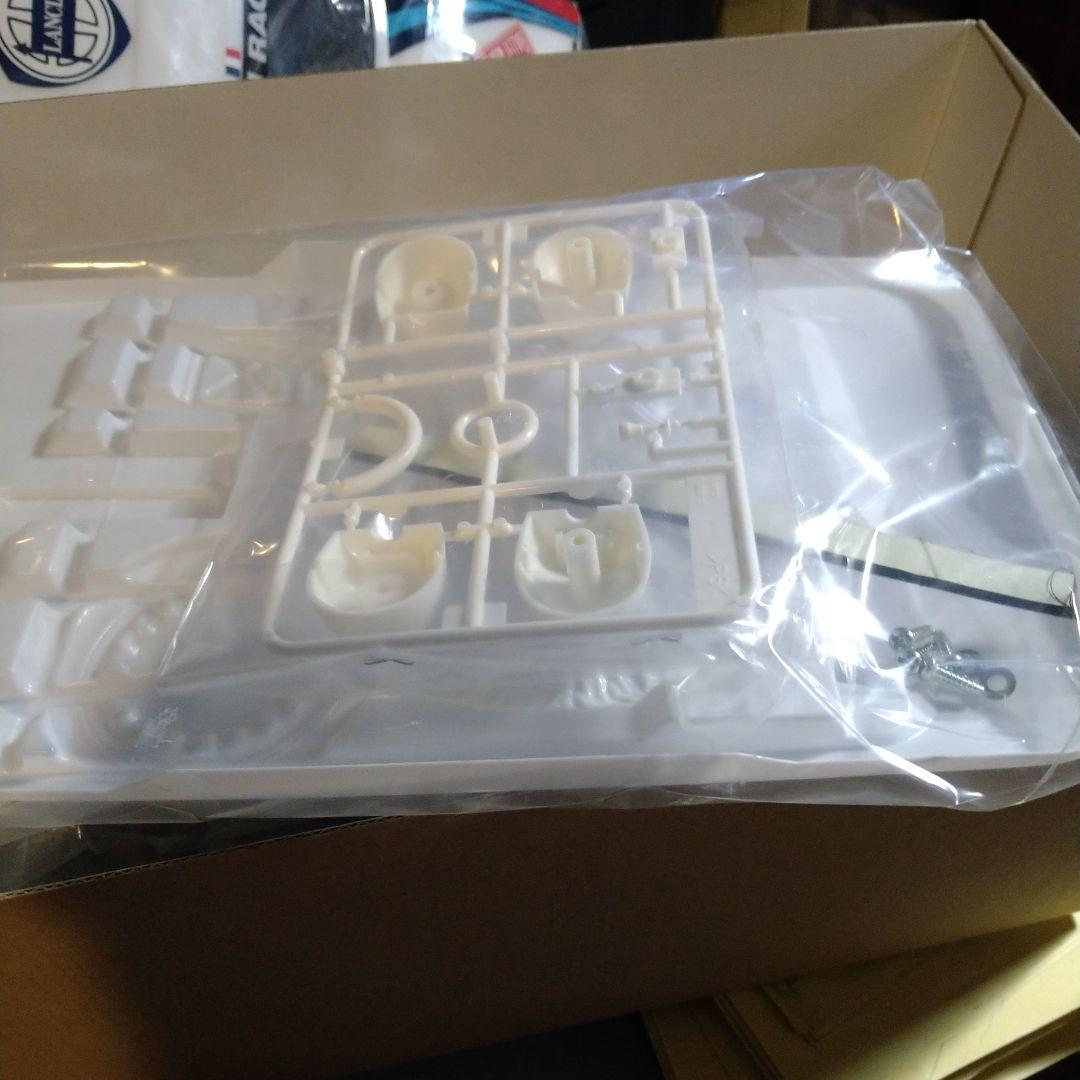 タミヤ　1/10 ランチアデルタ HFインテグラーレ 完成ボディ　TT-01