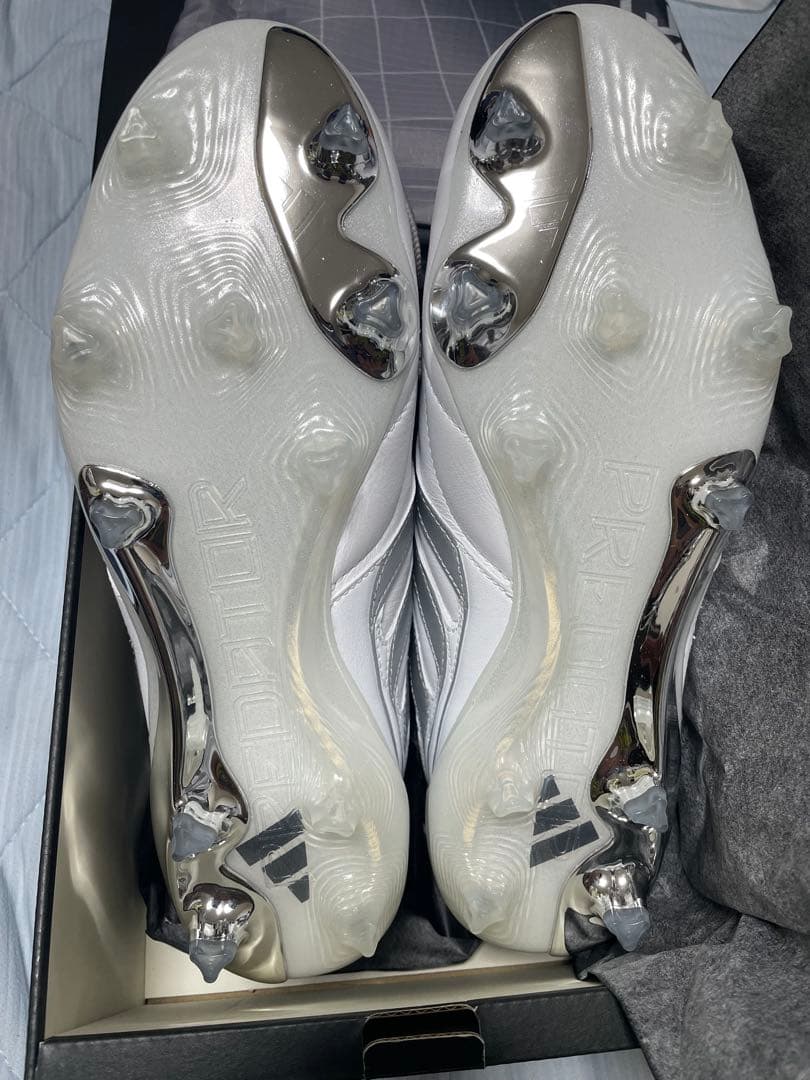 プレデター PRECISION ELITE FG 27.0cm