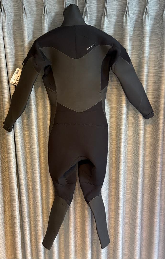 【新品】O'Neill セミドライスーツ MLBサイズ ブラック