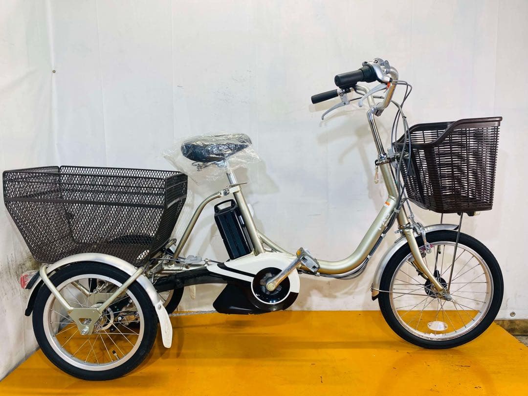 送料無料条件付き　YAMAHA PAS 電動アシスト自転車三輪車(18/16型)