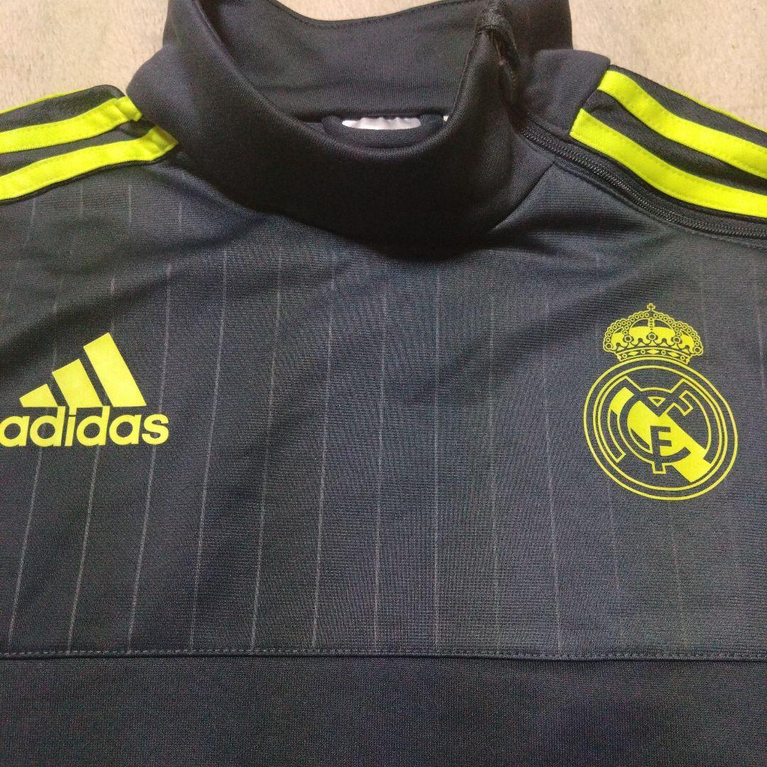 レアル・マドリード(首元に斜めファスナー、ハイネック)