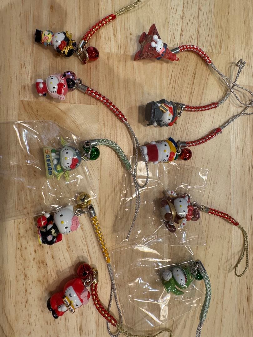 新春セール☆ハローキティストラップ
