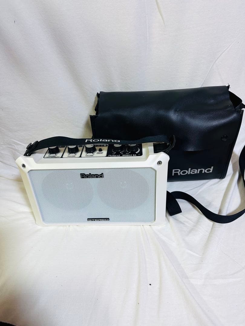 Roland MOBILE CUBE モバイルアンプ ケース付／電池駆動OK