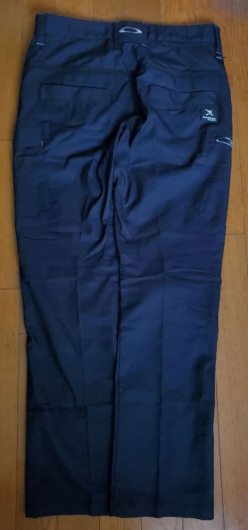 Oakley メンズパンツ 黒