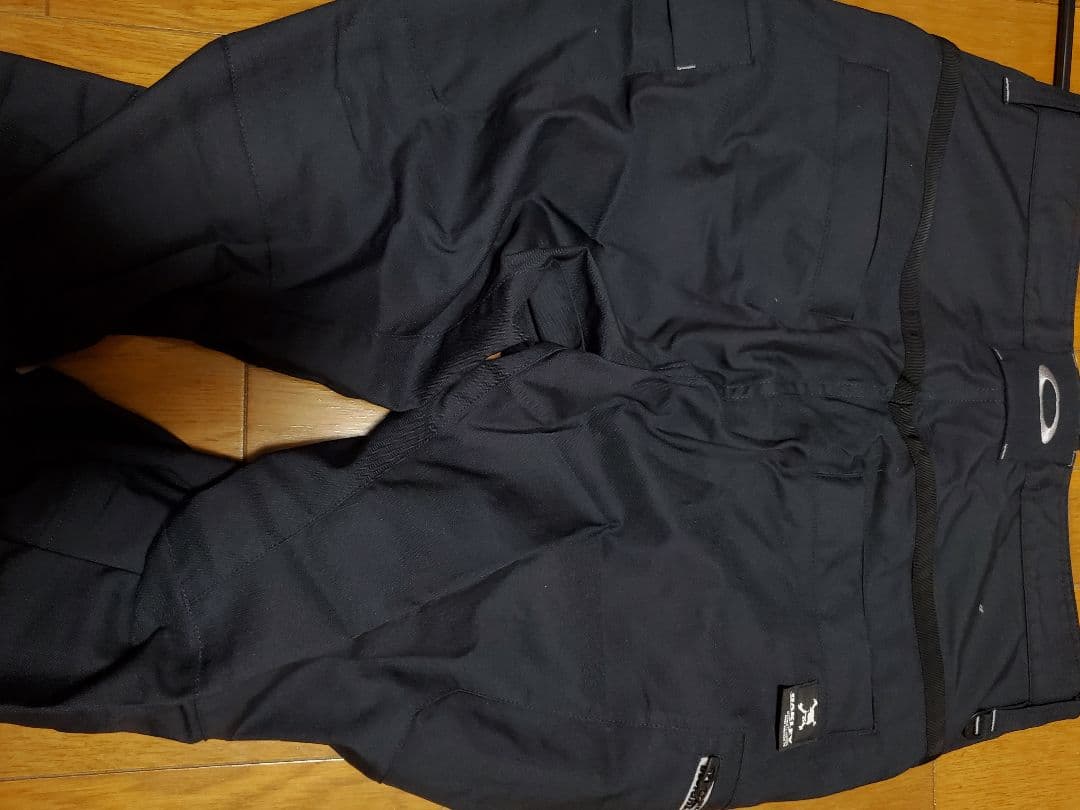 Oakley メンズパンツ 黒