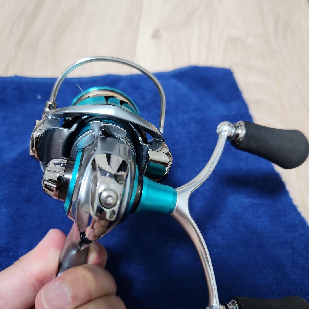 18エメラルダスair Daiwa LT3000S-CXH スピニングリール