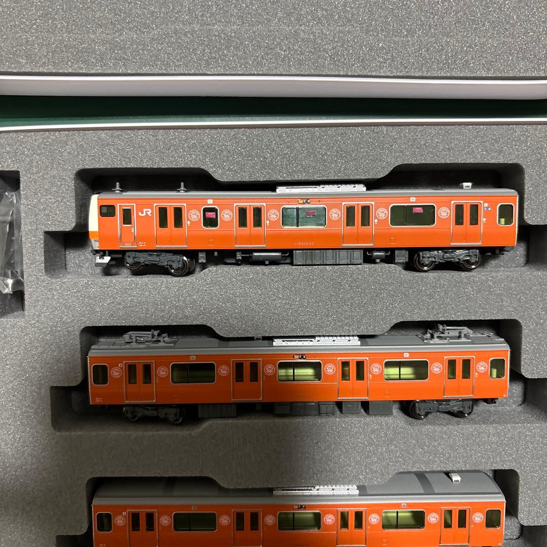 美品KATO 10-1577中央線　e233系130周年ラッピング　10両セット