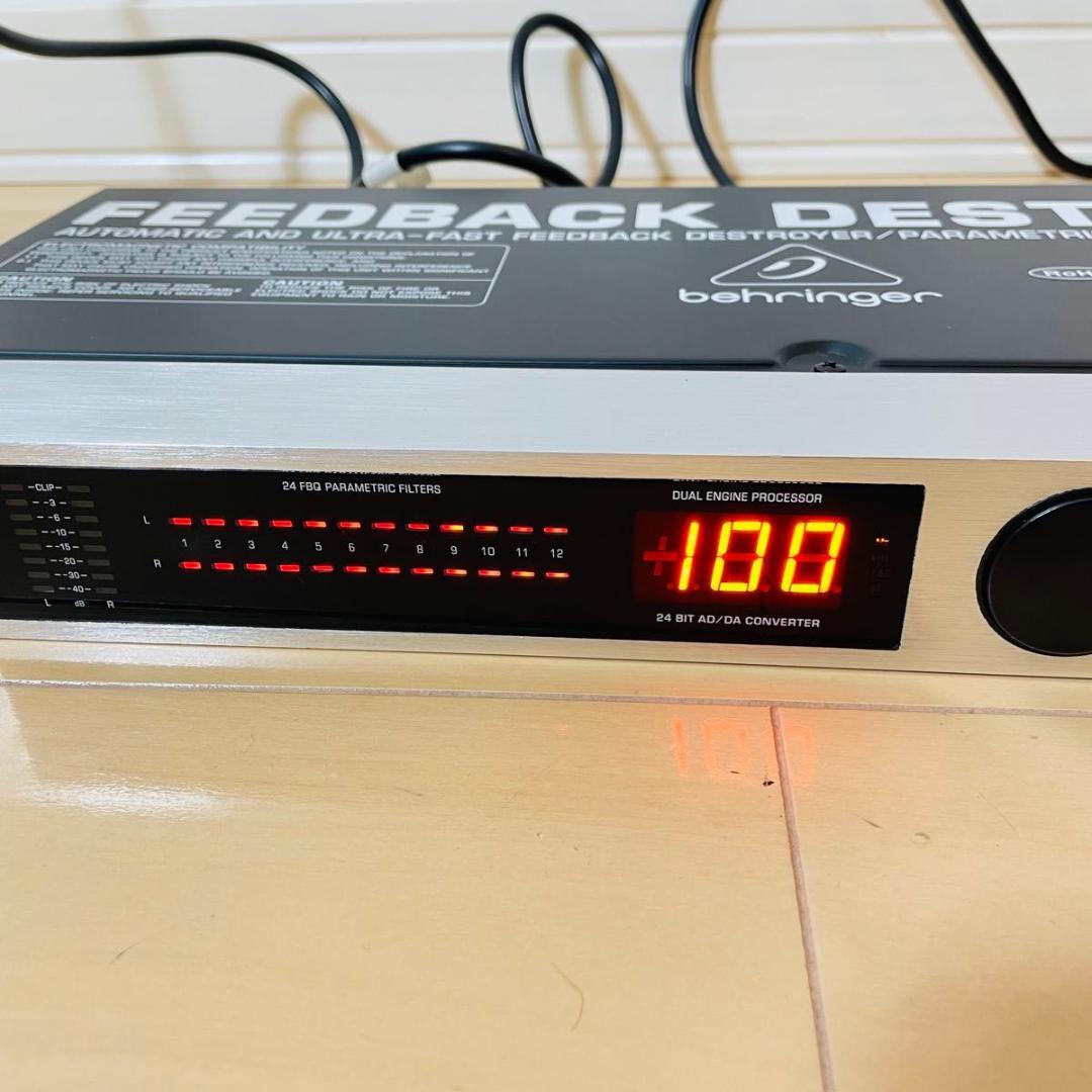 【美品】BEHRINGER FBQ1000 フィードバックサプレッサー