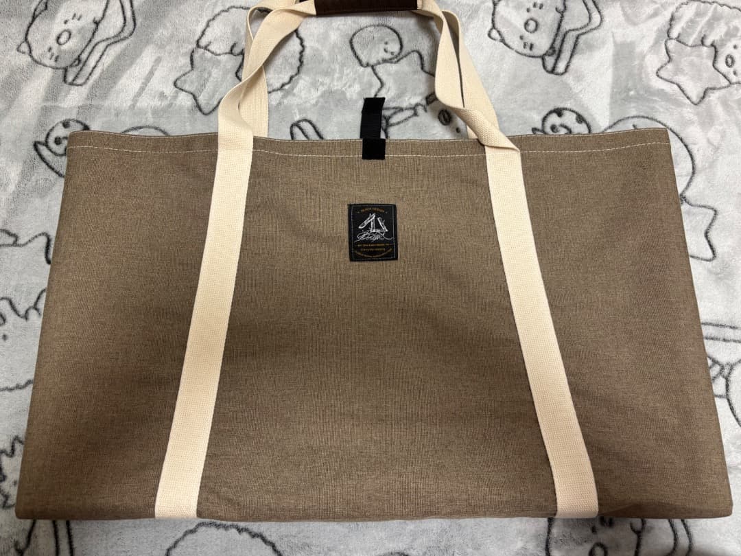 black design ハレテーブル　grindlodge グラインドロッヂ