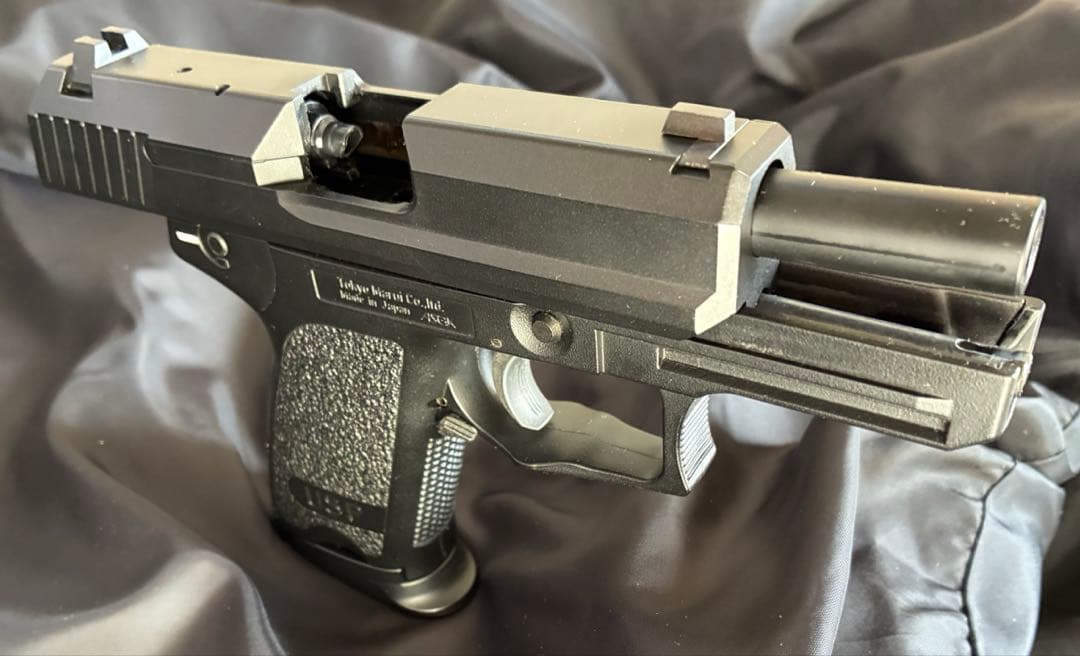 東京マルイ　USPコンパクト