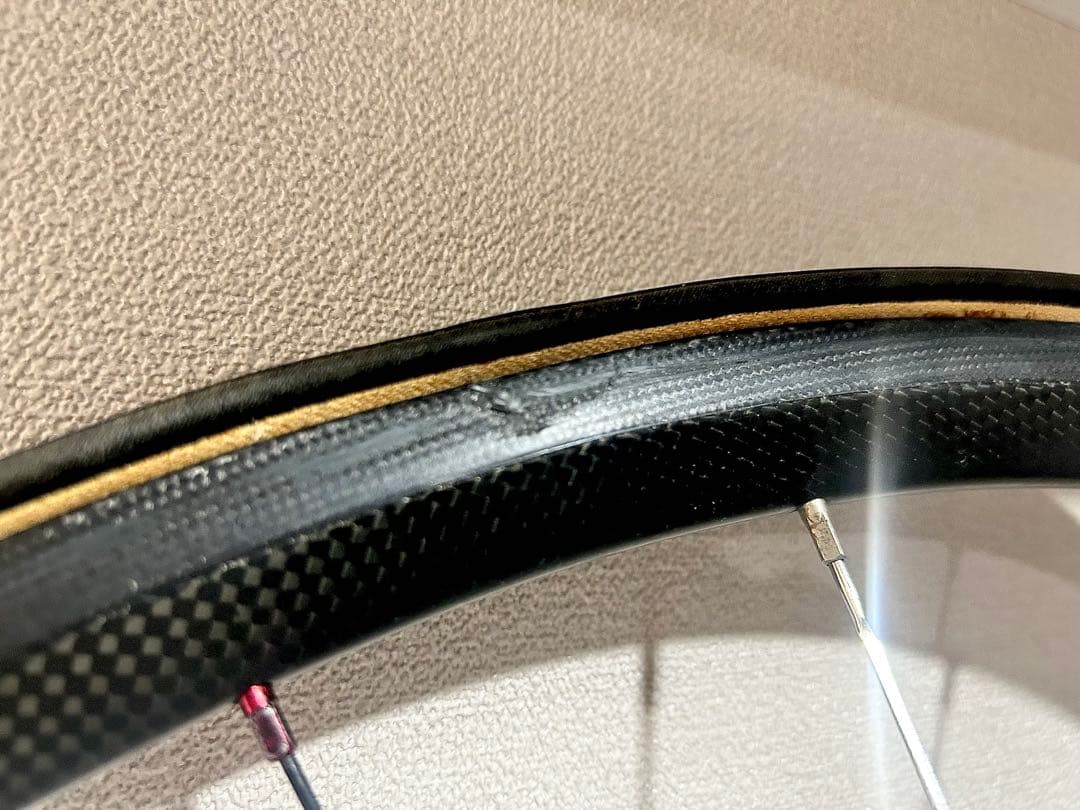 【カーボン製 完組ホイール】 軽量950g！クラック有チューブラータイヤ付