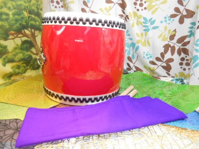 R(送料無料)33.980円　エイサー大太鼓36cm撥二本付きとサージ/モス布