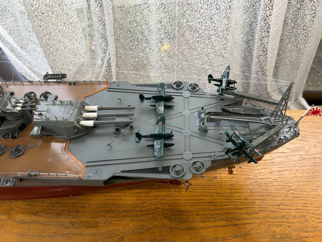 超大型戦艦大和1350mmテーブルからはみ出ます。精密製作完成品、送料込み販売