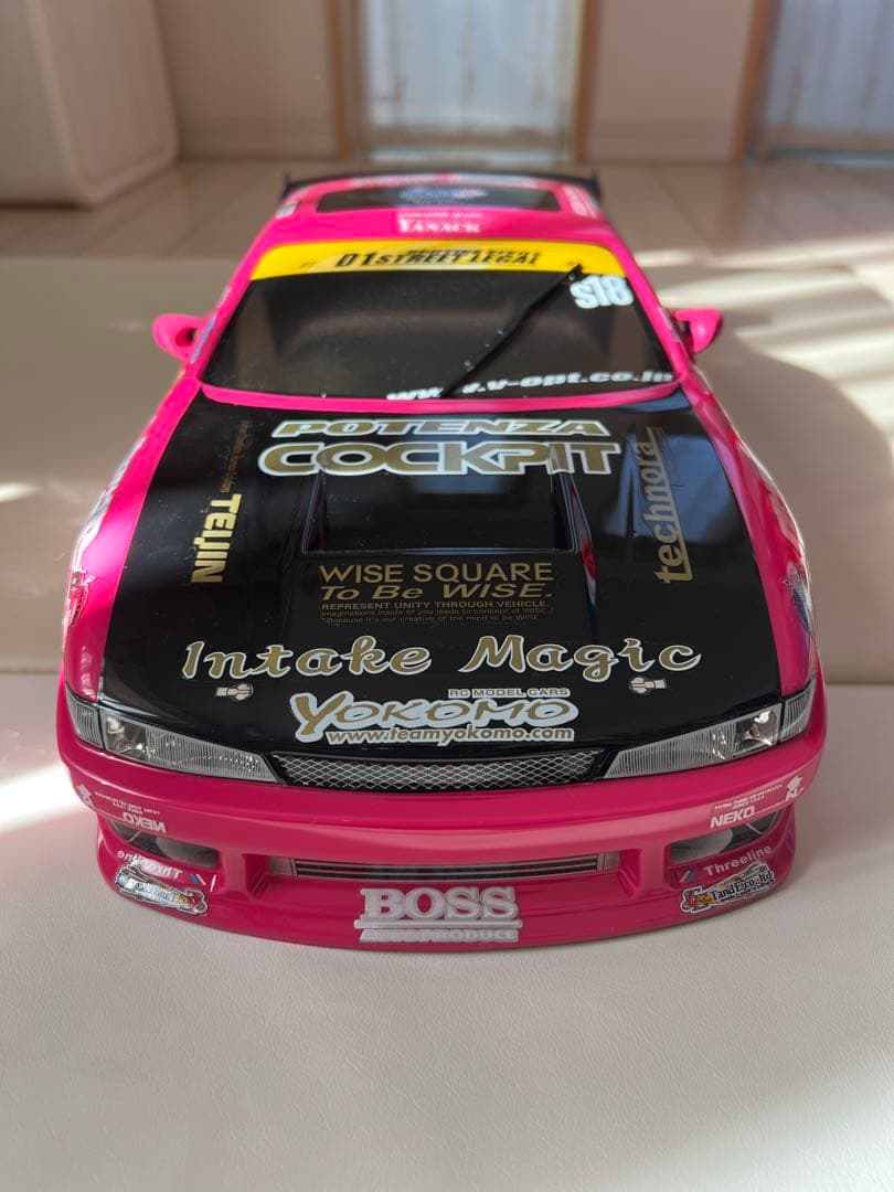 ヨコモ S14ドリフトカー ピンクボディー