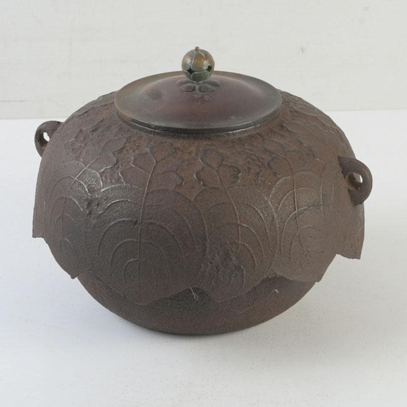煎茶道具　桐地紋　風炉釜　鉄釜　V　9717