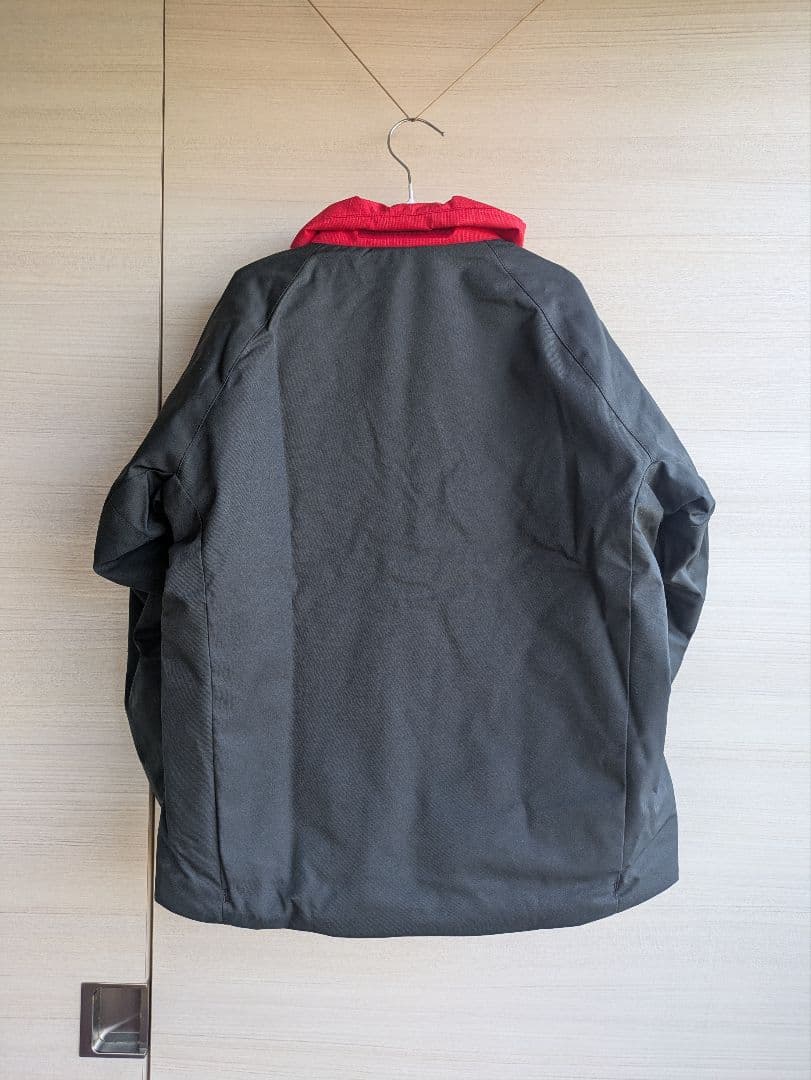 デサント 子ども用スキーウェア /サイズ調整可能 黒/赤 着脱フード付き130