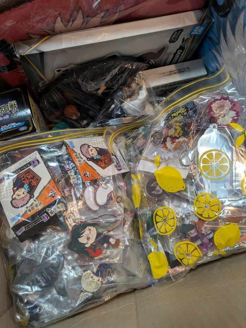 呪術廻戦　グッズ　まとめ売り　1000個以上　ノンジャンル