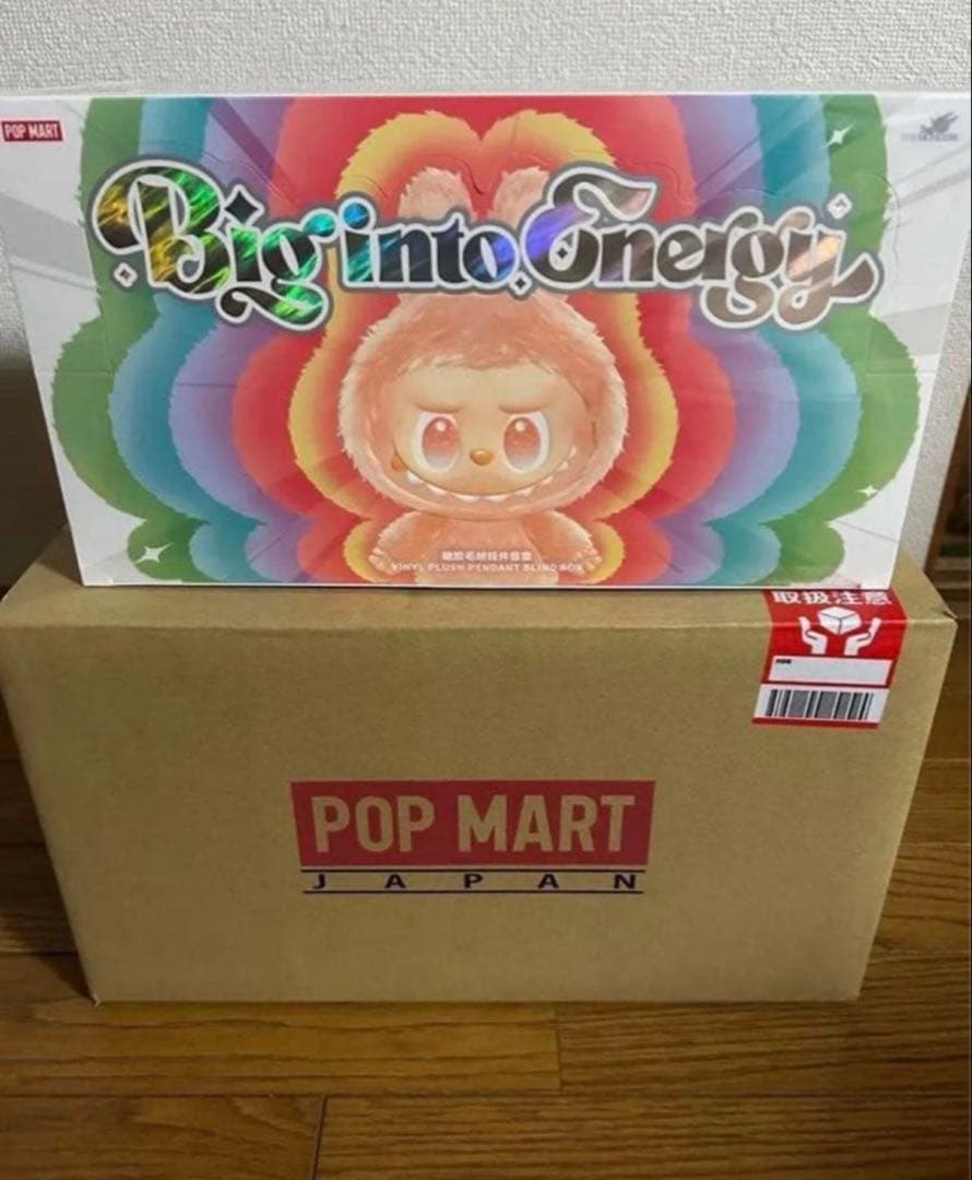 POP MARTのBig into Energyラブブ アソートボックス