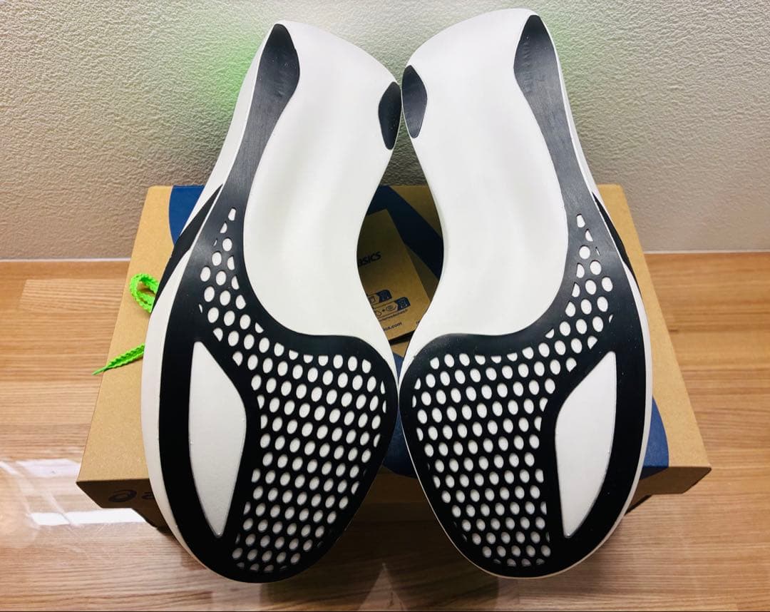 アシックス　メタスピードレイ　27.0cm 新品未使用