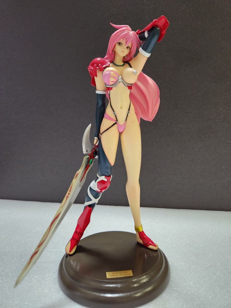 オーバーダード女剣士1/8 22cm ガレージキット　アトリエ福崎完成品刺青塗装