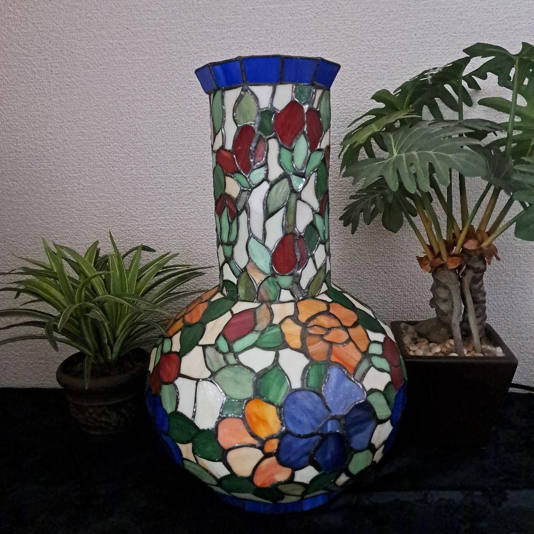 ♡ステンドグラス　花瓶型ランプ♡
