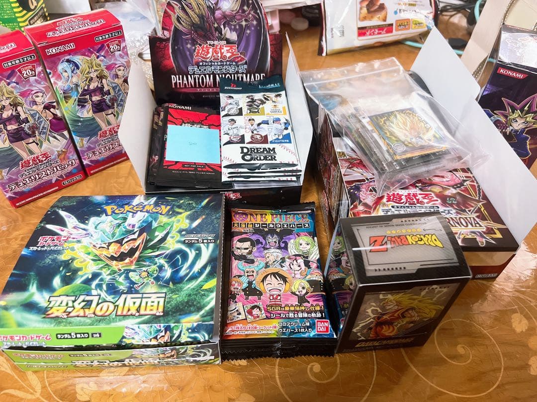 トレーディングカード　色々　　　遊戯王、ポケモンカード、ドラゴンボール