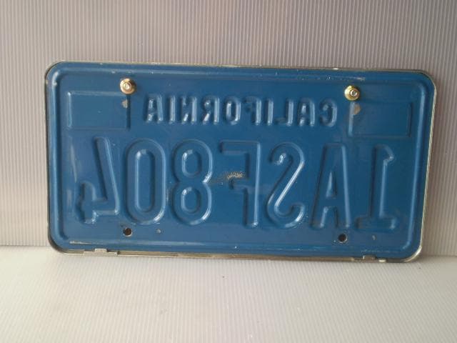 1ASF804' California'USAカルフォルニアライセンスプレート。