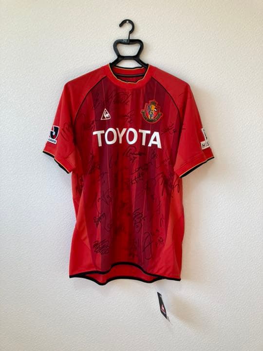 名古屋グランパスエイト　サイン入りユニフォーム　楢崎正剛　他　寄せ書き