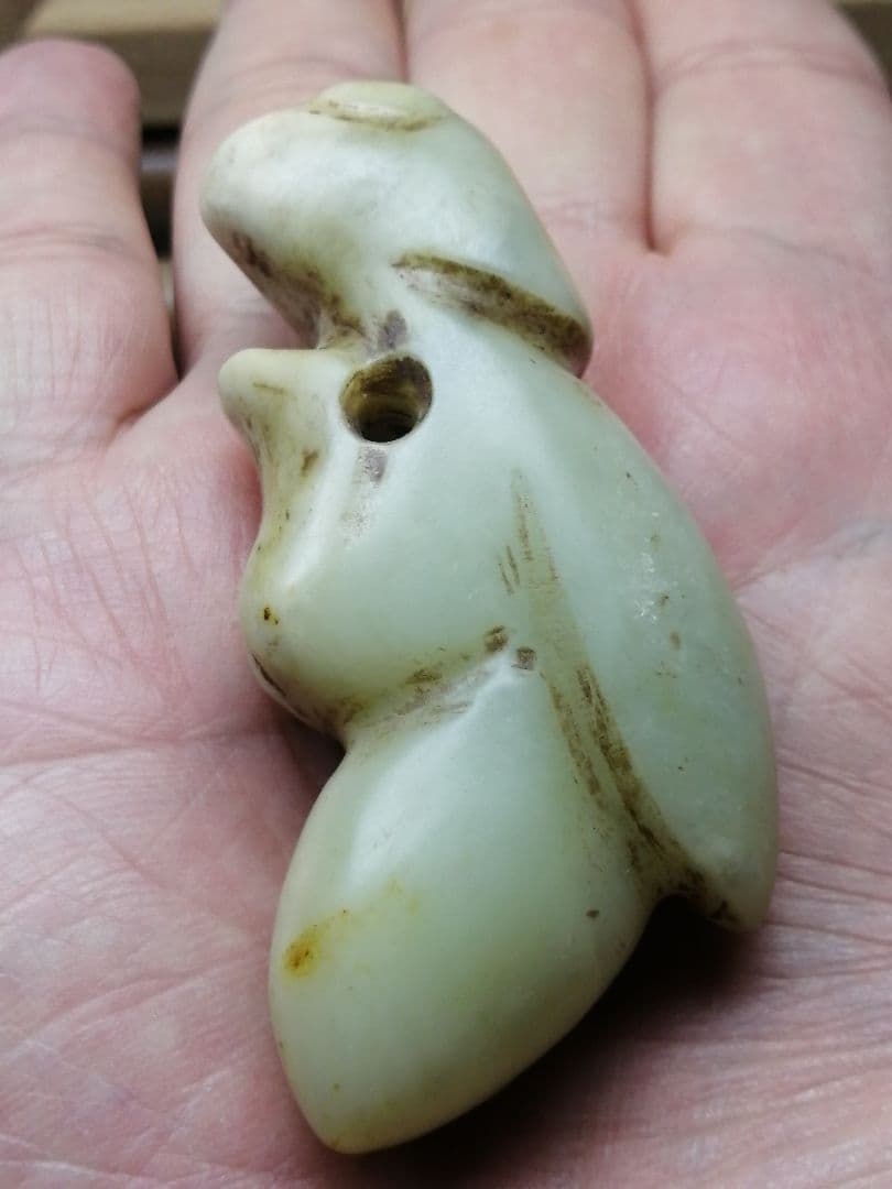 ★縄文期『糸魚川翡翠獣形勾玉』出土品　7.3cm　儀式勾玉　非常に珍しい勾玉です