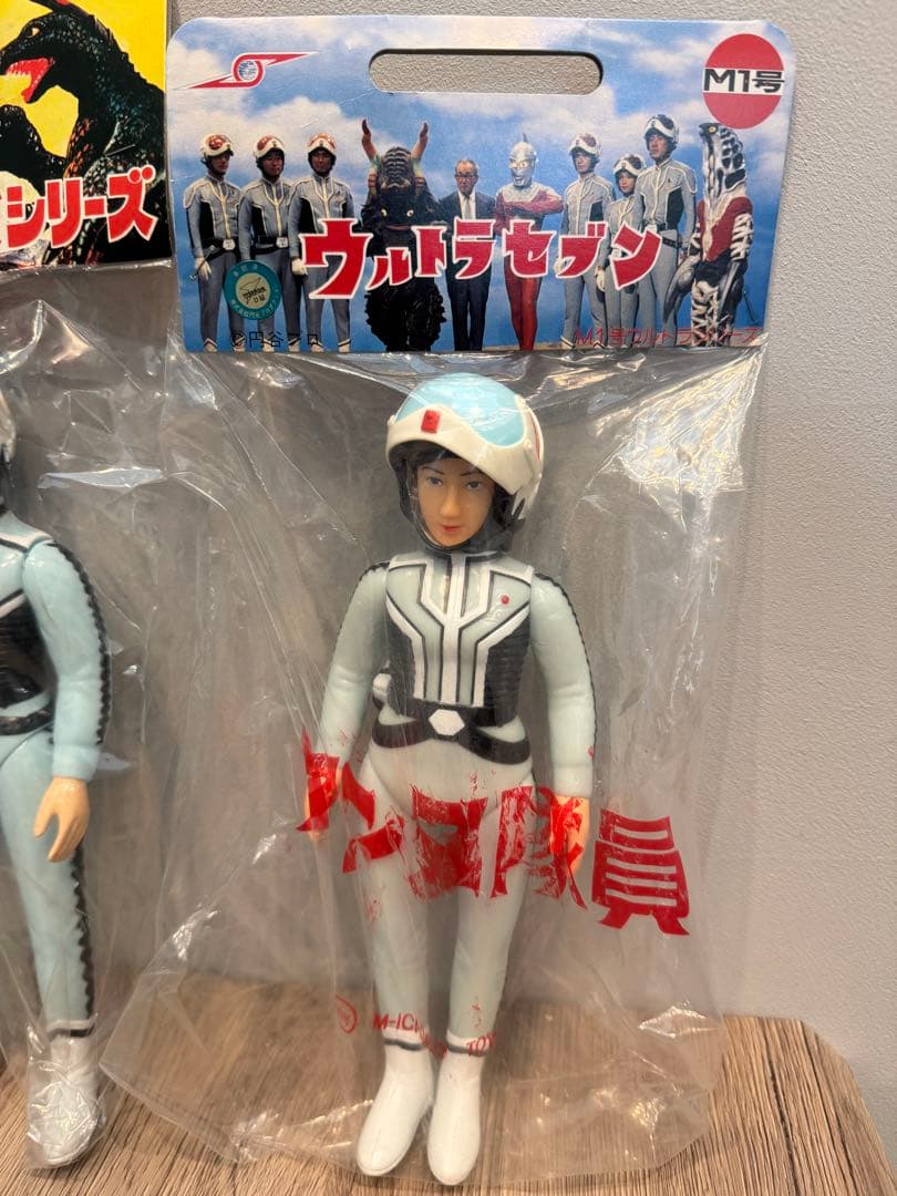 ウルトラ警備隊&アンヌ隊員　ソフビ