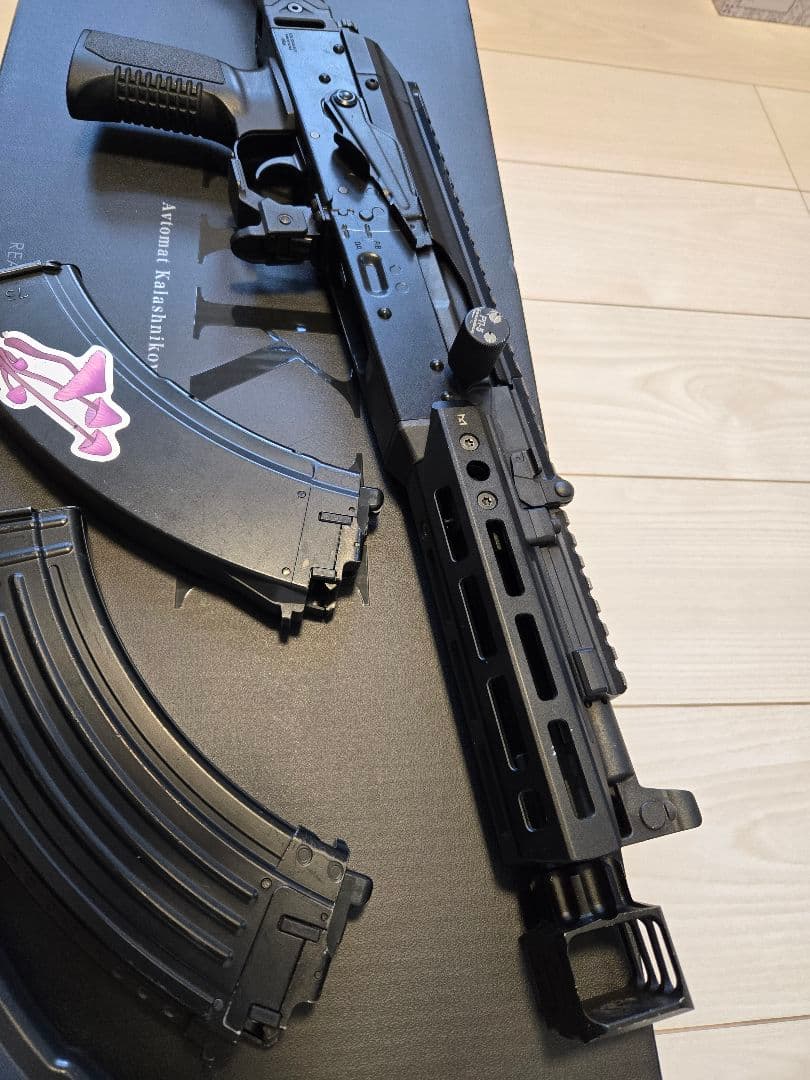 東京マルイ AKX　ガスブロ　マガジン2本、カスタムパーツ付き