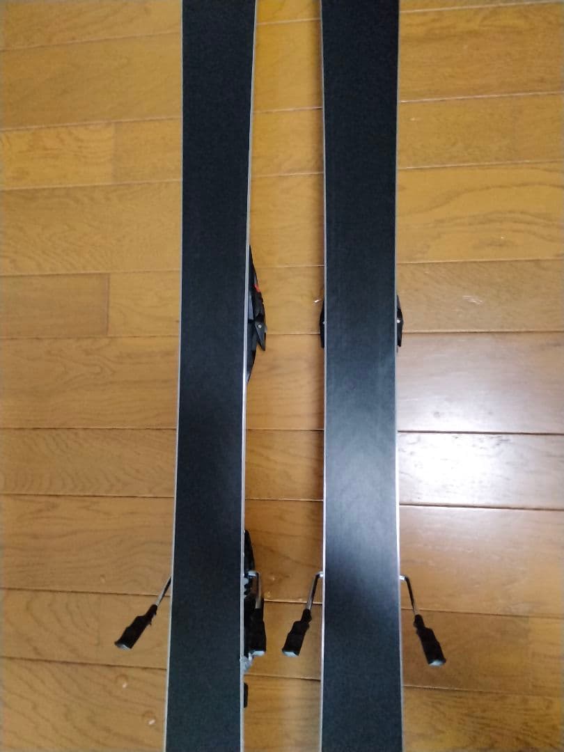 美品 2024-2025 VOLKL レースタイガーSL WC D 165cm