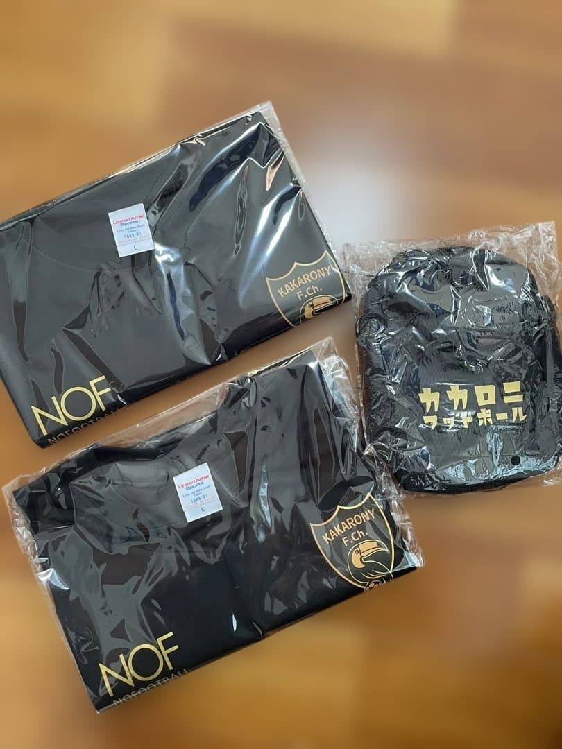 カカロニフットボール公式ユニフォーム2点&ポーチのセット