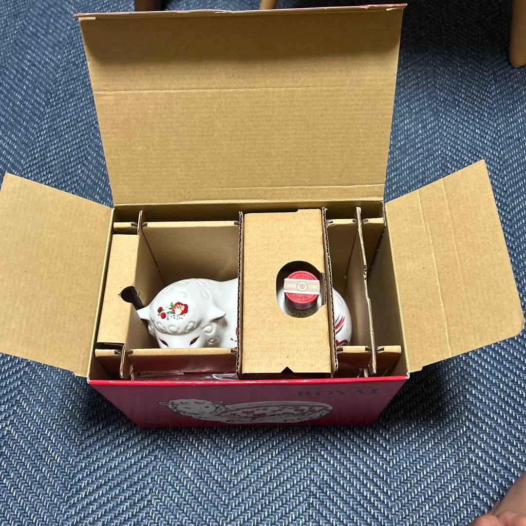 ウイスキー  BLENDED WHISKY