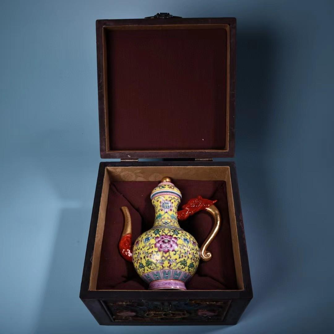 中国古美術・珍蔵珐琅彩と鎏金茶壺・陶磁器・置物・酒道具・純手描き・極細工・箱付