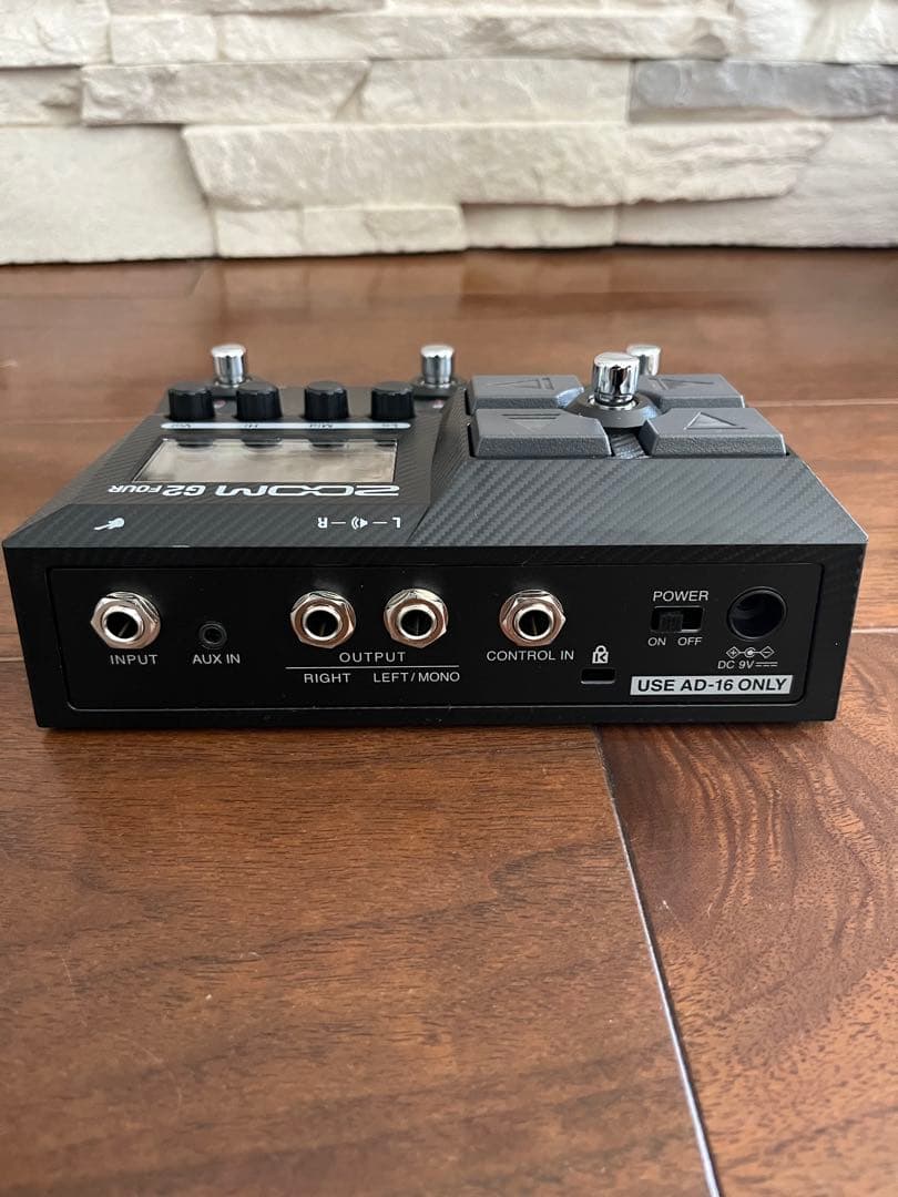 ZOOM G2 FOUR ギターエフェクター