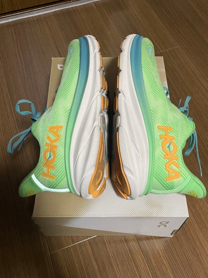 ホカオネオネ クリフトン9 26cm hoka clifton9