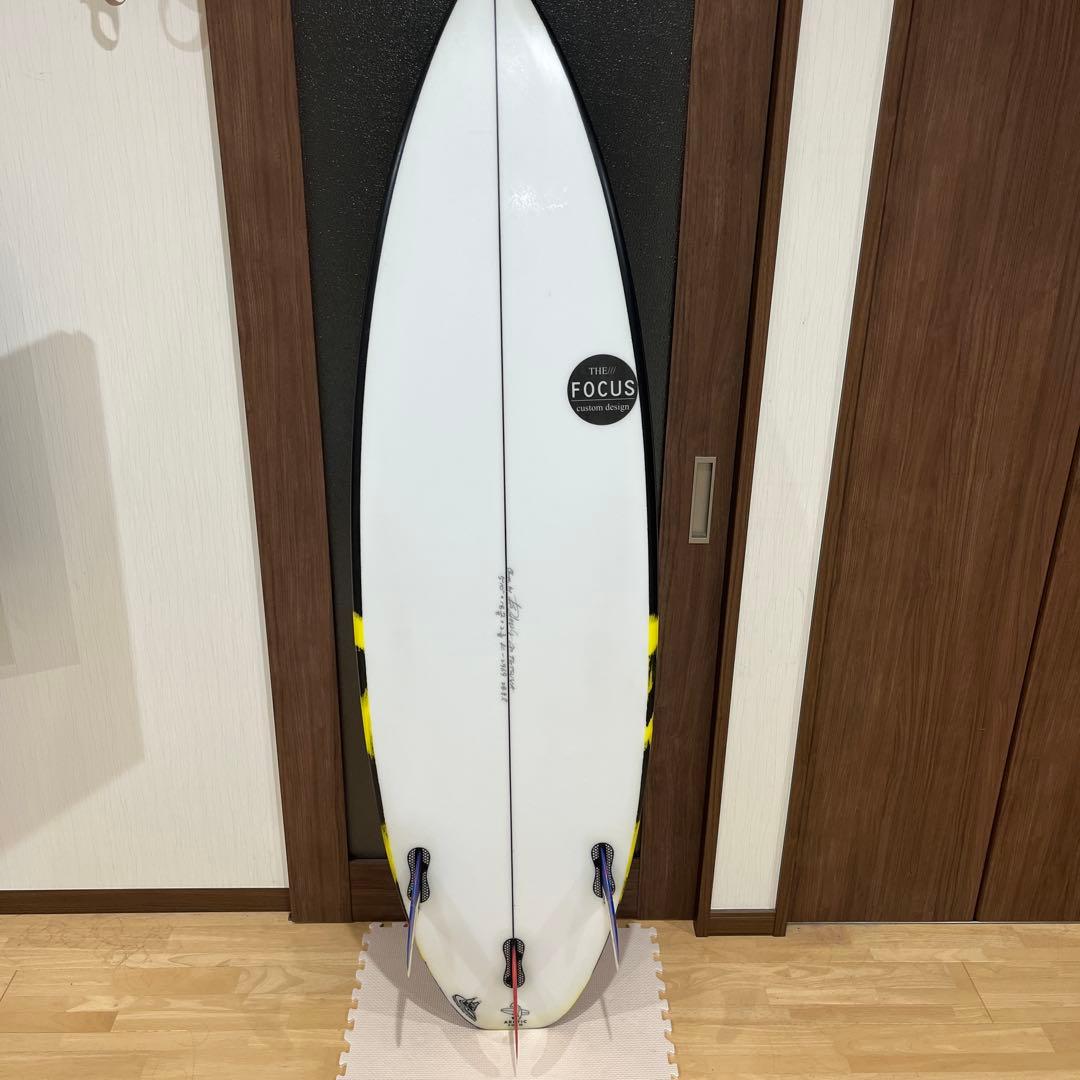 FOCUS サーフボード　5’10 × 18 7/8 × 2 3/8