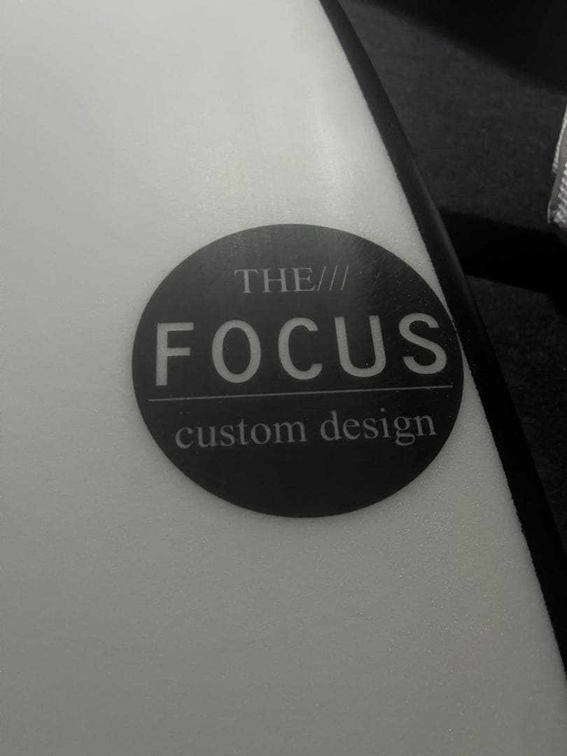 FOCUS サーフボード　5’10 × 18 7/8 × 2 3/8