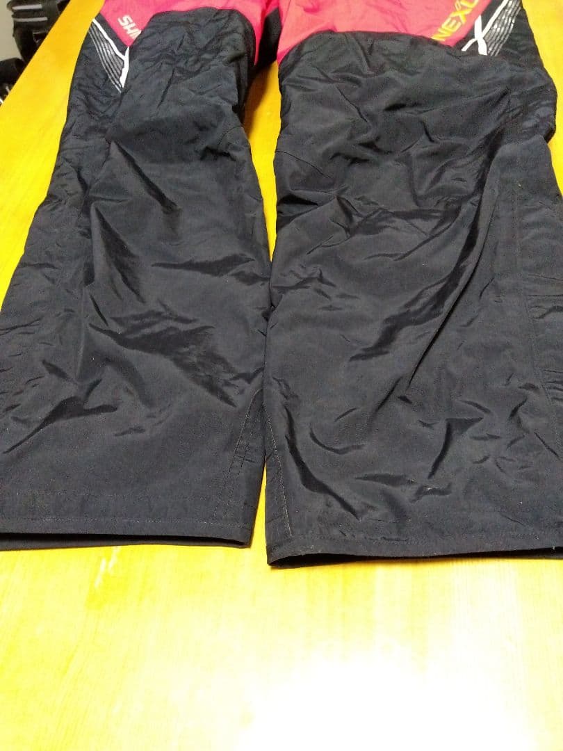 シマノ　防寒着　防寒パンツ　2XL レッド　サスペンダー付き　防寒対策