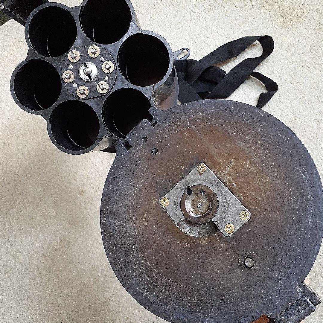 CAW リボルバーランチャー